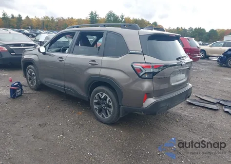 2025 Subaru Forester Premium z USA, uszkodzony, nr VIN JF2SLDBC5SH435374